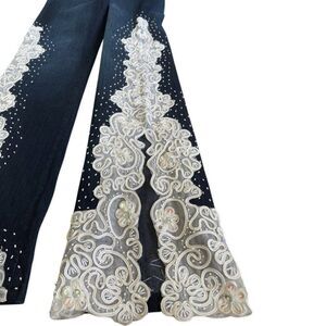 Sonic Violet denim jeans, deep indigo, embellished, SZ 34, med rise, EUC